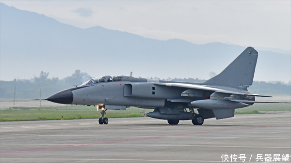 牛盘宝 日本打响前哨战！侦察机与歼轰7贴面对峙，但更危险的还在后头